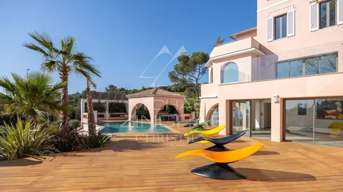 Image No.6-6 Bed House for sale