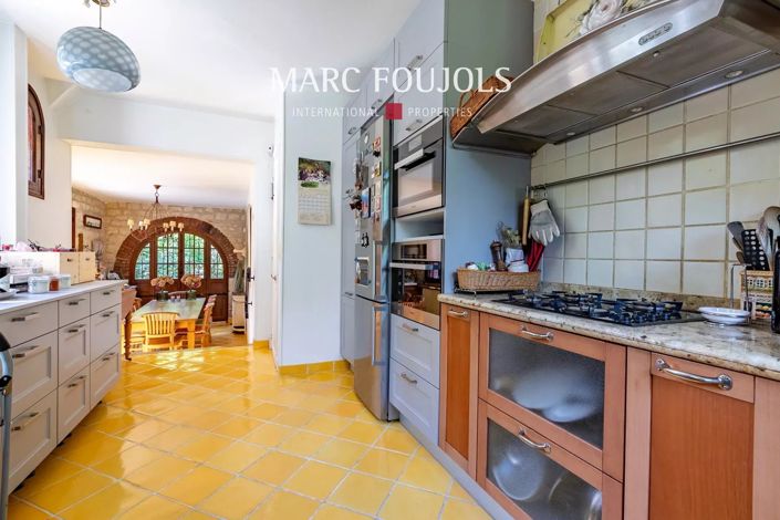 Image No.16-6 Bed House for sale
