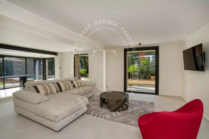 Image No.5-4 Bed House for sale