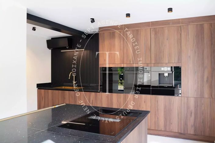 Image No.6-4 Bed House for sale