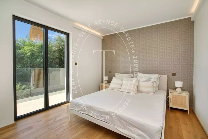 Image No.7-4 Bed House for sale