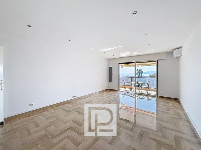 Image No.4-Appartement de 2 chambres à vendre à Le Cannet