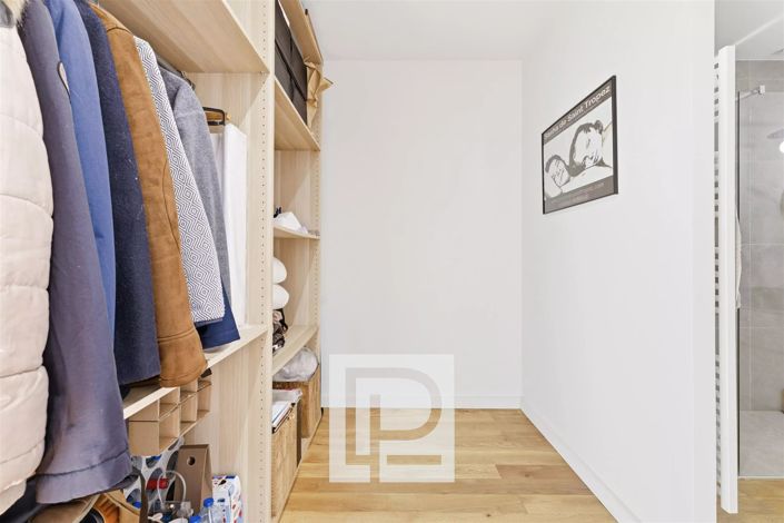 Image No.16-2 Bed Apartment for sale