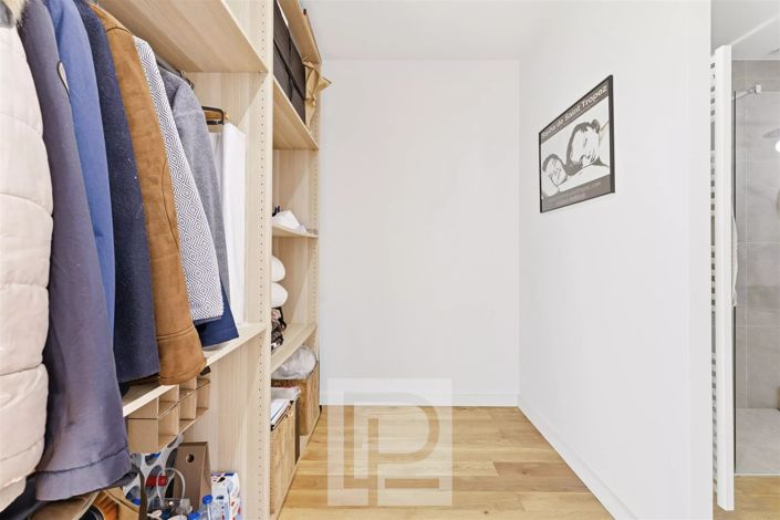 Image No.16-2 Bed Apartment for sale
