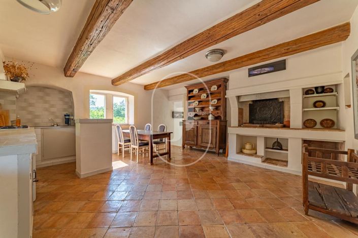 Image No.5-11 Bed House for sale