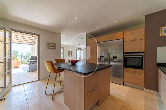 Image No.5-4 Bed House for sale