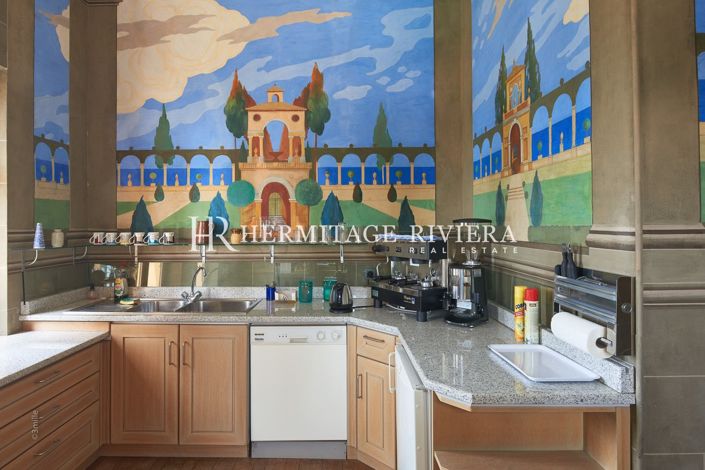 Image No.23-10 Bed House for sale