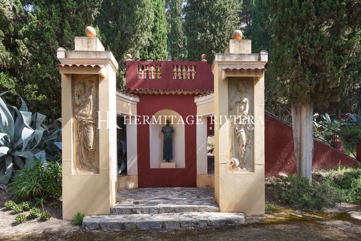 Image No.6-10 Bed House for sale