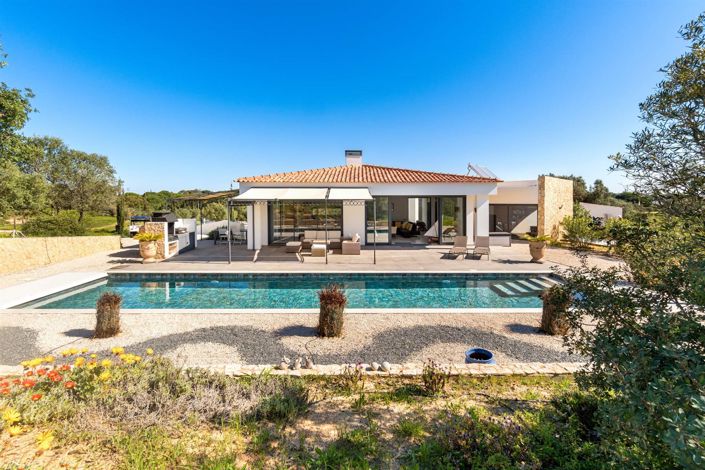 Image No.3-6 Bed House for sale