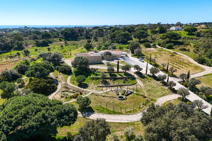 Image No.54-6 Bed House for sale