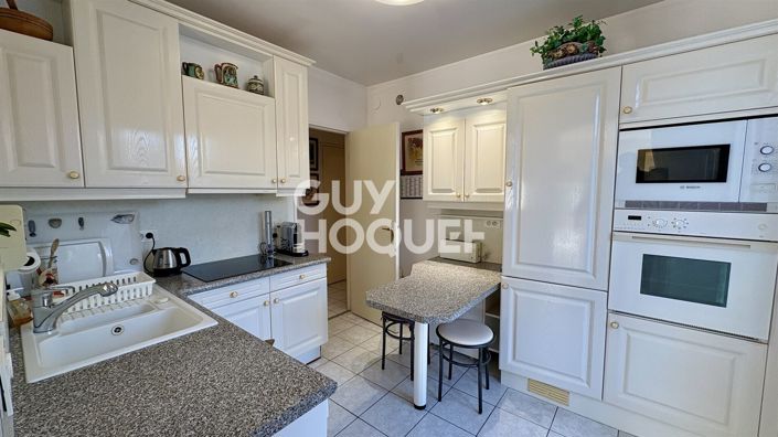 Image No.15-3 Bed Apartment for sale