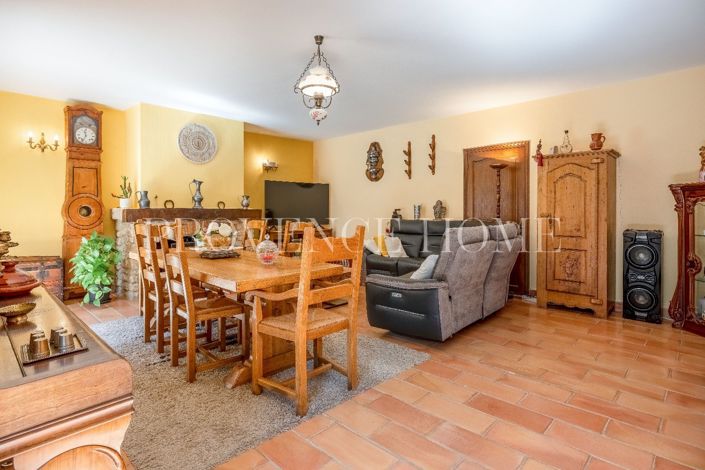 Image No.5-Propriété de 5 chambres à vendre à Cavaillon