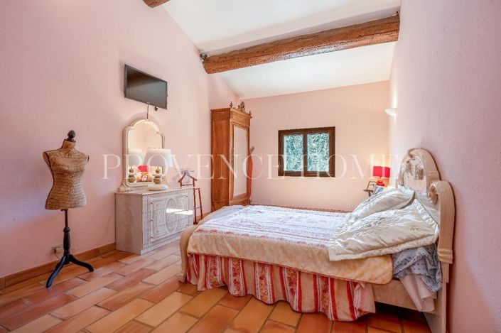 Image No.8-Propriété de 5 chambres à vendre à Cavaillon