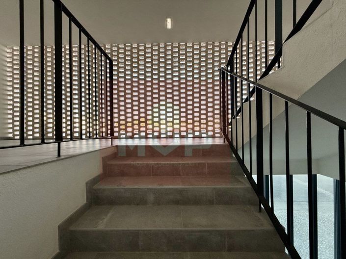 Image No.8-1 Bed Apartment for sale