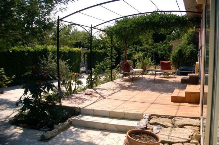 Image No.2-3 Bed House for sale