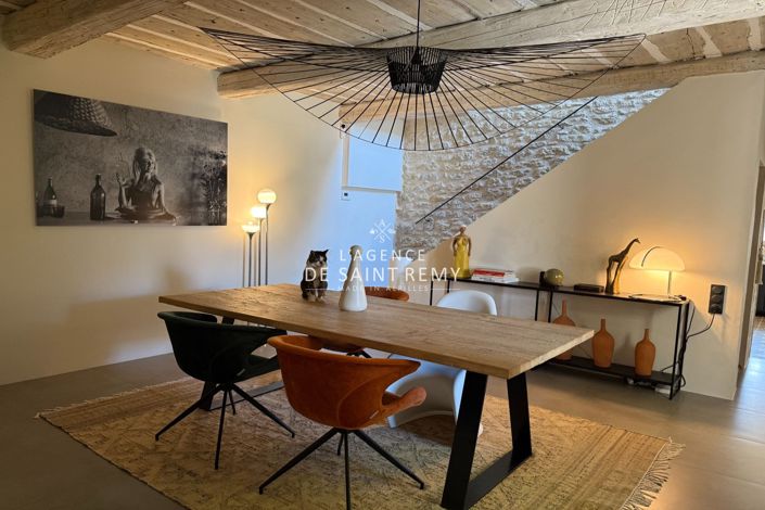 Image No.4-6 Bed House for sale