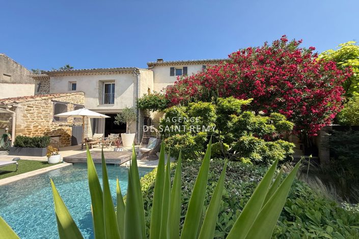 Image No.8-6 Bed House for sale