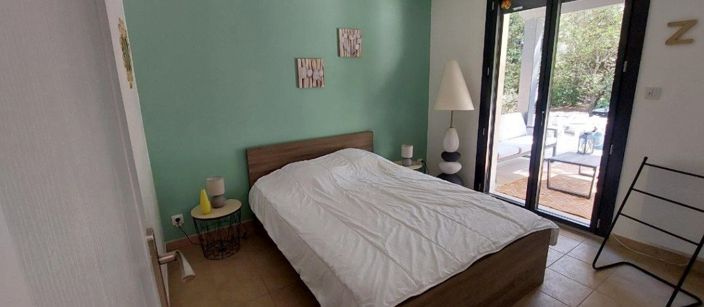 Image No.10-5 Bed House for sale