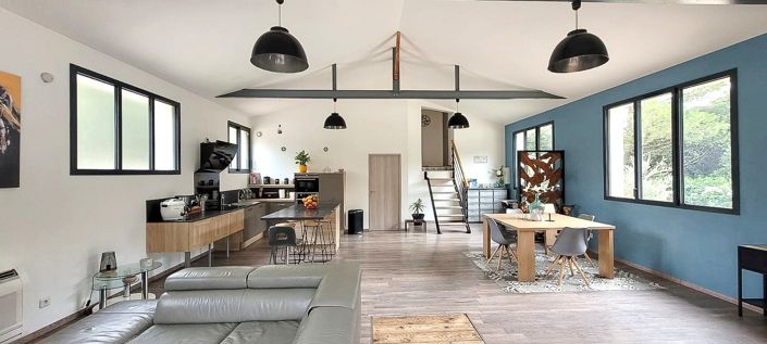 Image No.5-5 Bed House for sale