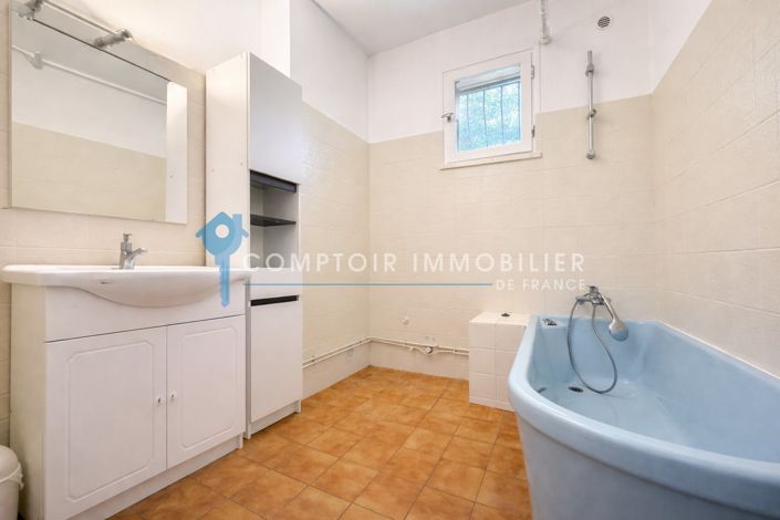 Image No.13-3 Bed House for sale