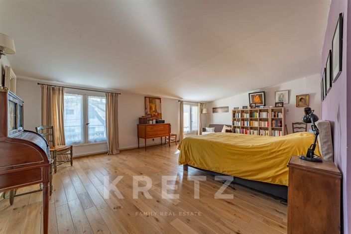 Image No.11-4 Bed House for sale