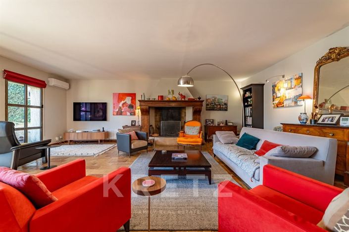 Image No.4-4 Bed House for sale