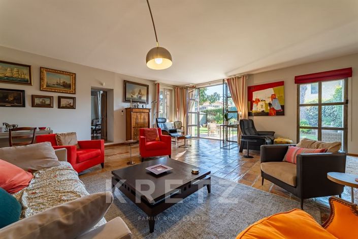 Image No.5-4 Bed House for sale