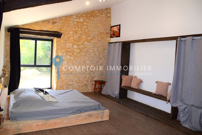 Image No.11-6 Bed House for sale