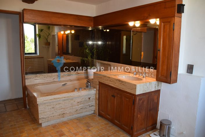 Image No.15-6 Bed House for sale