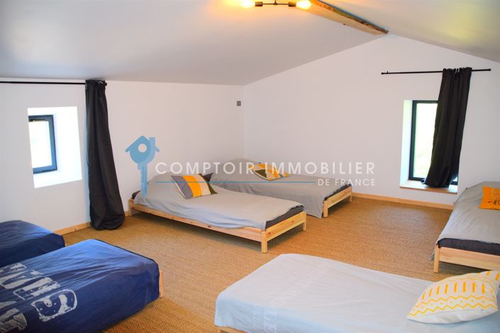 Image No.26-6 Bed House for sale