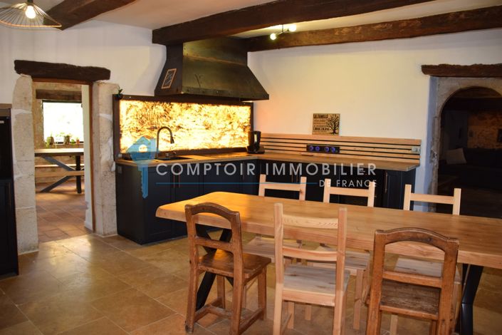 Image No.8-6 Bed House for sale