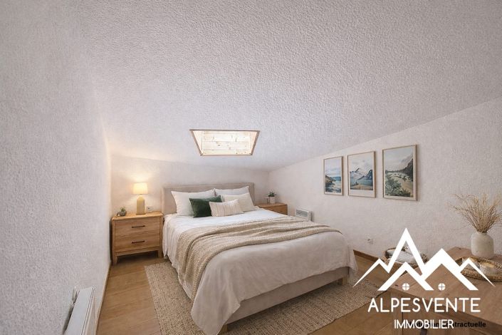 Image No.10-2 Bed Apartment for sale