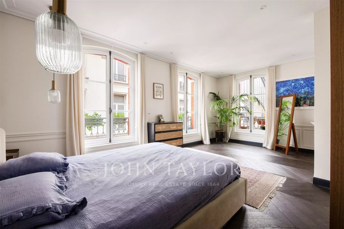 Image No.10-3 Bed House for sale