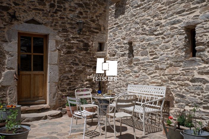 Image No.24-4 Bed Property for sale