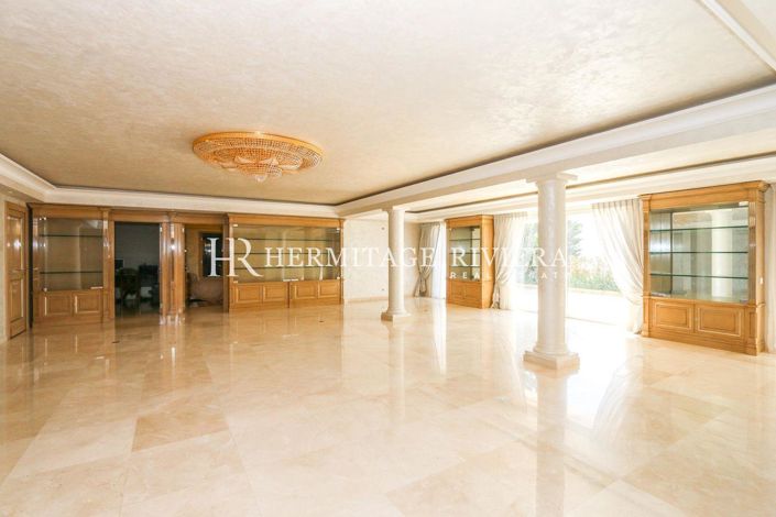 Image No.8-6 Bed House for sale