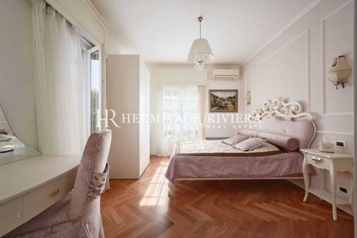 Image No.19-5 Bed House for sale