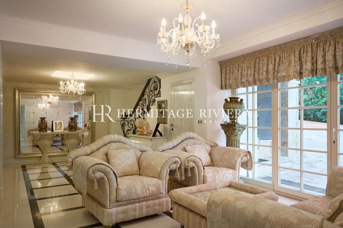 Image No.20-5 Bed House for sale