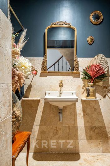 Image No.13-8 Bed House for sale