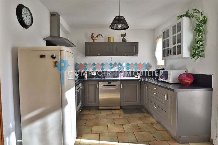 Image No.9-3 Bed House for sale