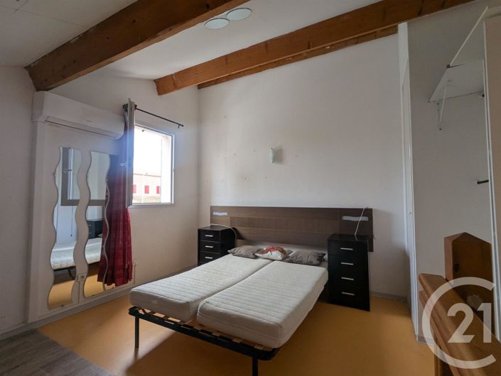 Image No.8-1 Bed House for sale