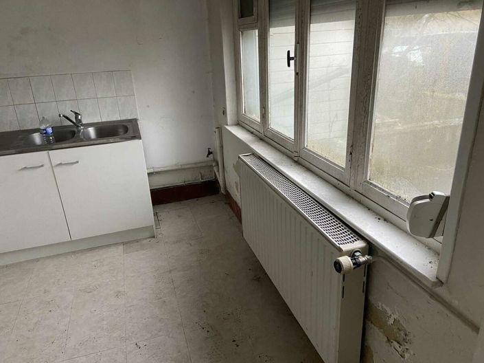 Image No.4-2 Bed House for sale