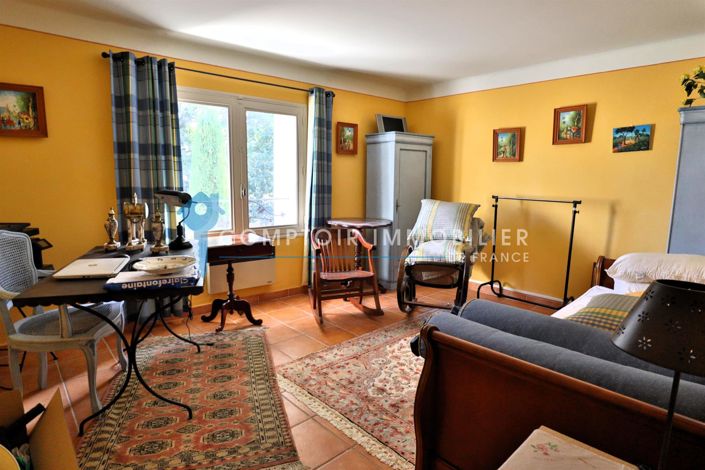 Image No.15-4 Bed House for sale