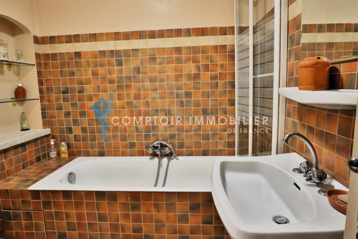 Image No.16-4 Bed House for sale