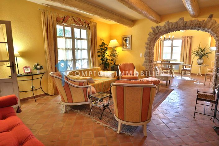 Image No.6-4 Bed House for sale