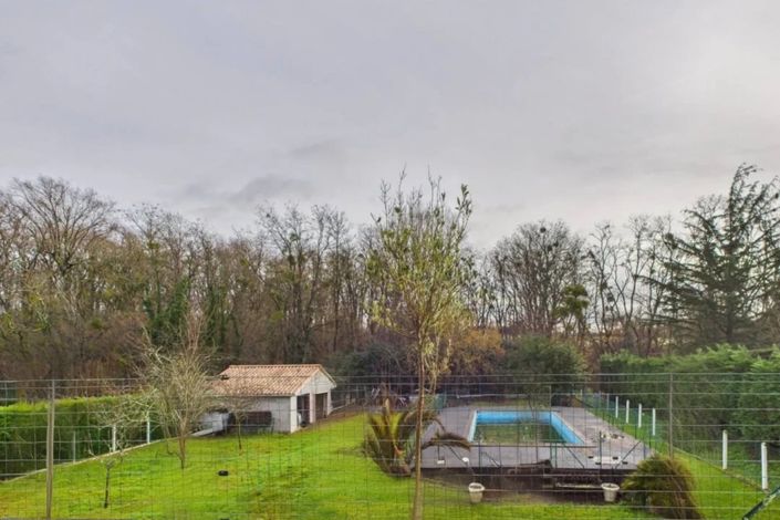 Image No.14-3 Bed House for sale