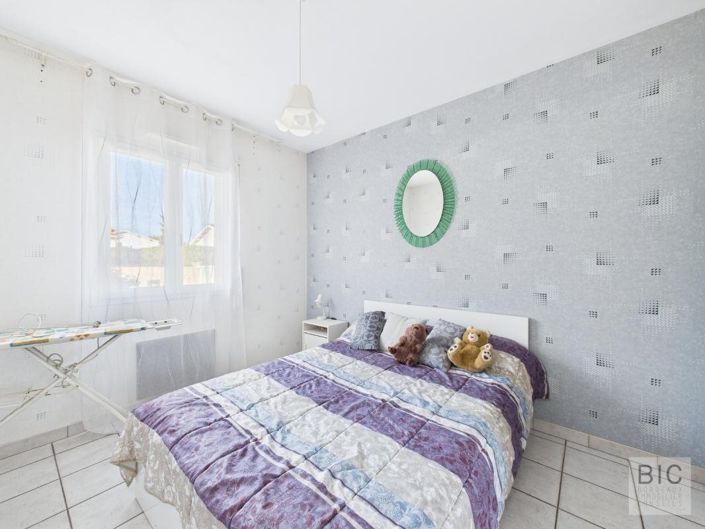 Image No.8-3 Bed House for sale