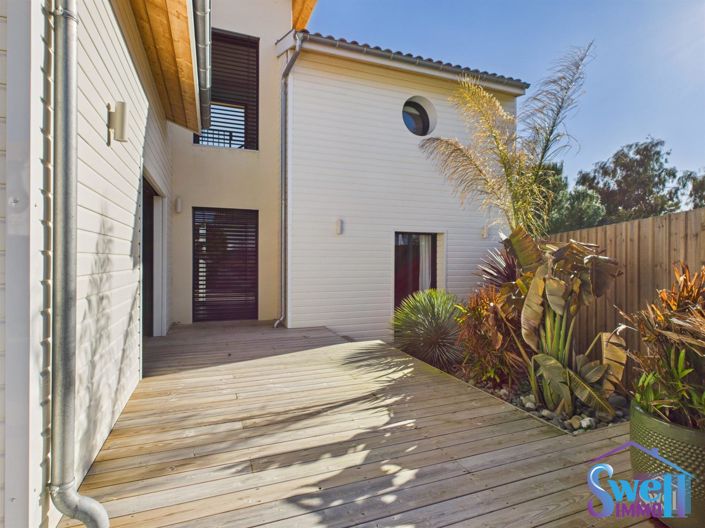 Image No.19-5 Bed House for sale