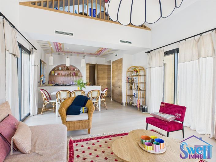 Image No.6-5 Bed House for sale