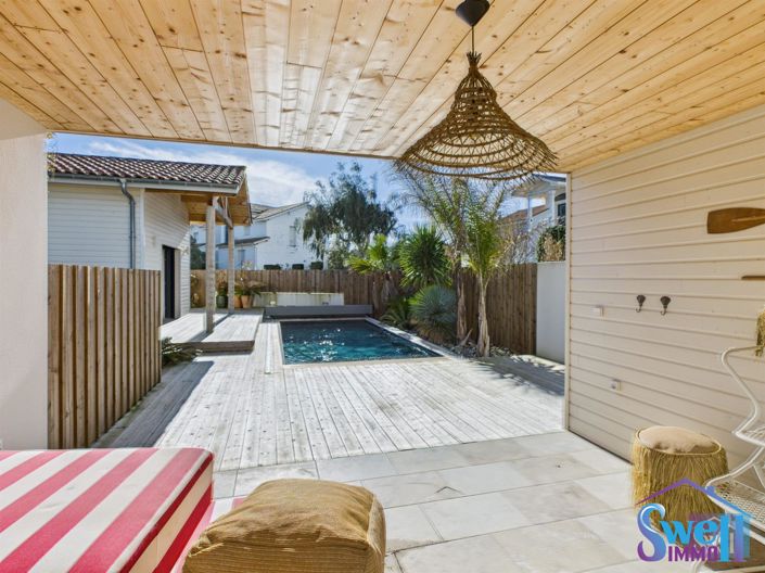 Image No.8-5 Bed House for sale