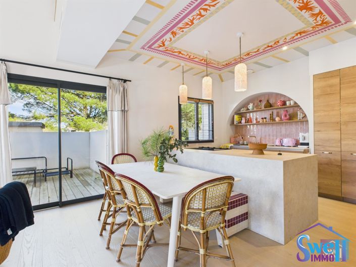 Image No.9-5 Bed House for sale